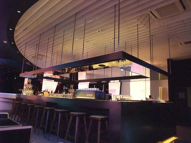 飲み歩いた話と、新曲の話。